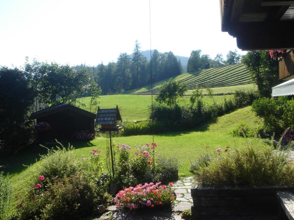 Landhaus Frenes Apartments Seefeld in Tirol Bagian luar foto