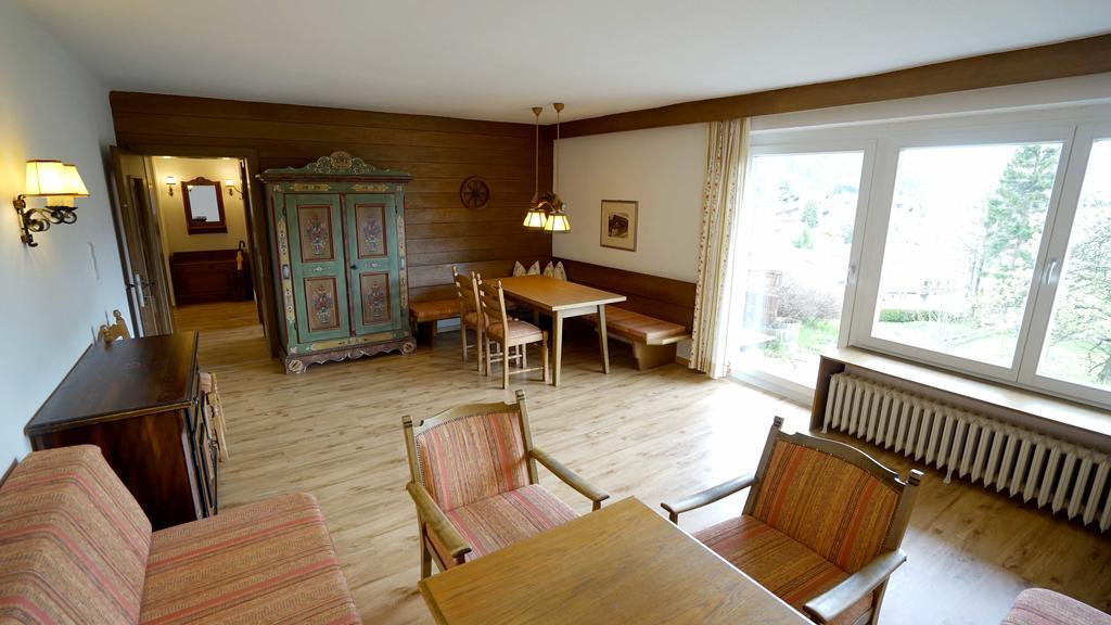 Landhaus Frenes Apartments Seefeld in Tirol Bagian luar foto